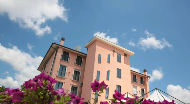 Hotel Leon - Ristorante Al Cavallino Rosso, Buchen Sie Hotel San Giovanni Rotondo Gargano