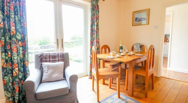Barks Cottage, Varaa Lomakoti Mökit kohteessa Merseyside, Mökki