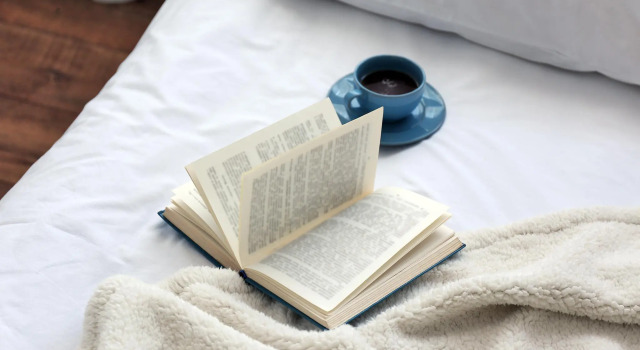 Двухместный номер Economy Warm White Hostel