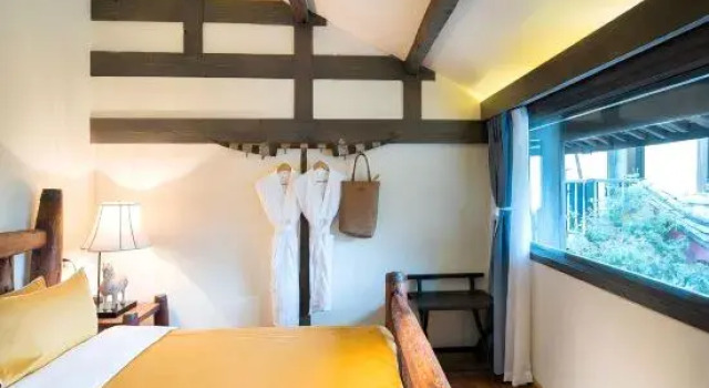 Люкс с видом на внутренний двор Lijiang Huifeng Hotel