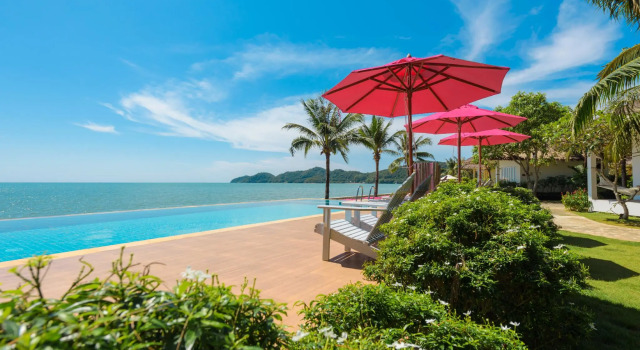 Номер Deluxe Sea Coco Resort