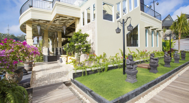 Flamingo Dewata Villa, Book Hotel Businesshoteller i Pecatu, 4* 5*