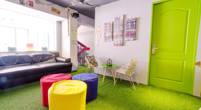 ZEN Hostel Danlig St. Makati, Prenota Ostello Makati City 