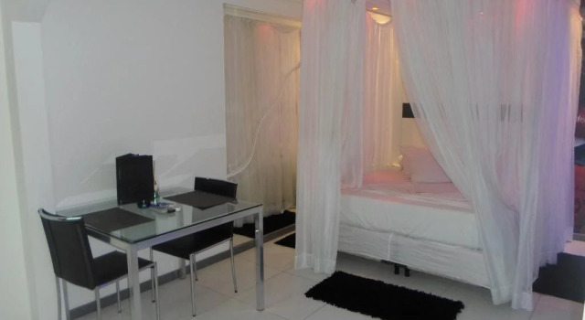 Flash Motel - Adults Only, Забронировать Мотель Сан-Висенти штат Сан-Паулу