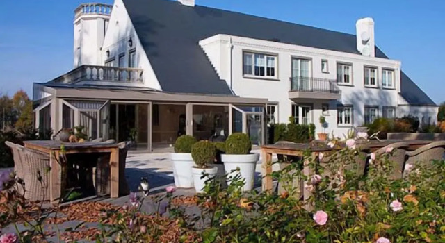 Villa Reynaert, Prenota Villa Hotel a Flanders con piscina, Piscina