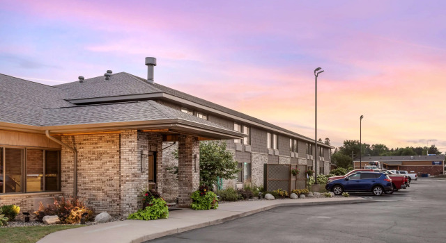 Best Western Spooner Riverplace, Rezervați Hotel Shell Lake Wisconsin