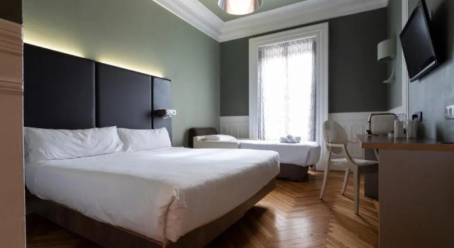 Трёхместный номер Petit Palace Lealtad Plaza