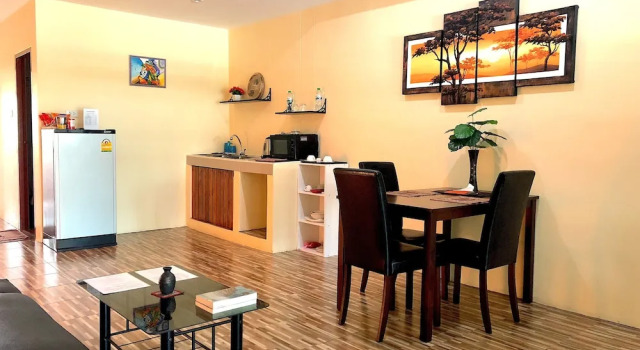 Двухместный номер Deluxe с балконом Breezy House Jomtien