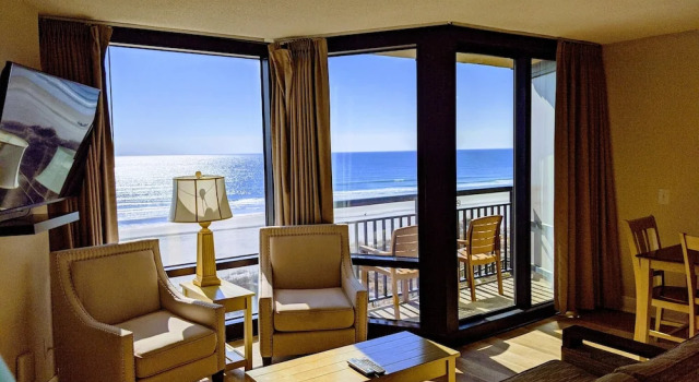 Шестиместный люкс Shell Island Resort - All Oceanfront Suites