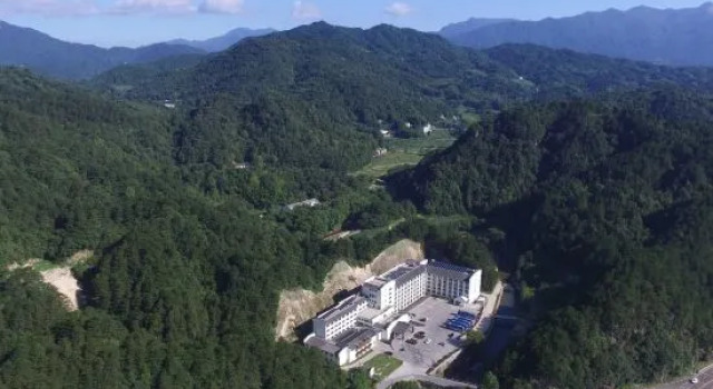 Tiantang Guzhai Holiday Hotel, Varaa Hotelli Hotellit Luan pysäköinnillä, Pysäköinti