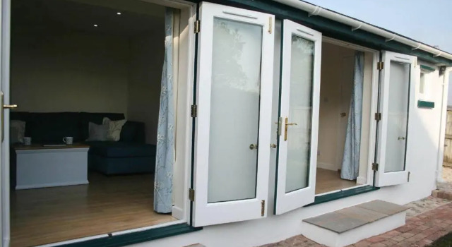 Апартаменты Newly Converted Self Contained Annex With Garden