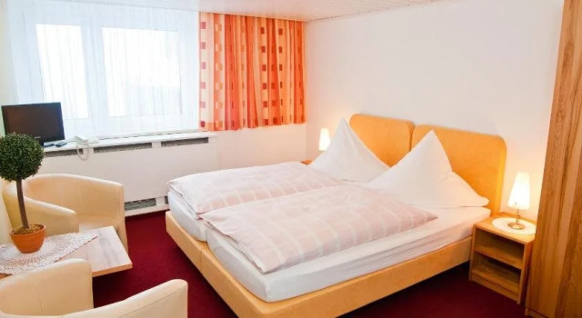 Nussknackerbaude, Buchen Sie Hotel Seiffen/Erzgeb 