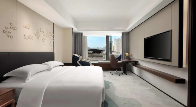 Двухместный люкс Deluxe Microtel by Wyndham Enshi Jianshi