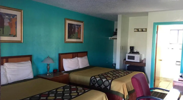 Четырёхместный номер Standard Klamath Motor Lodge