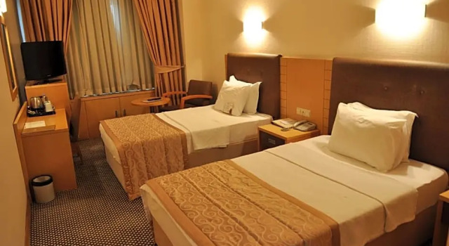 Номер Standard Surmeli Adana Hotel