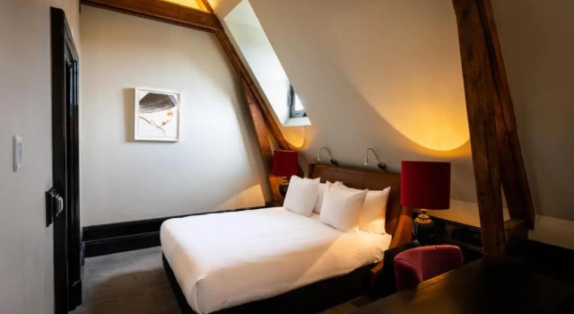 Двухместный номер Deluxe с видом на город The College Hotel Amsterdam, Autograph Collection
