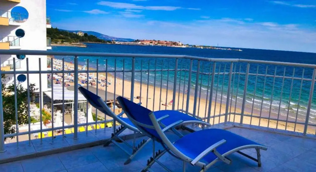 Апартаменты с видом на море Perla Apartments