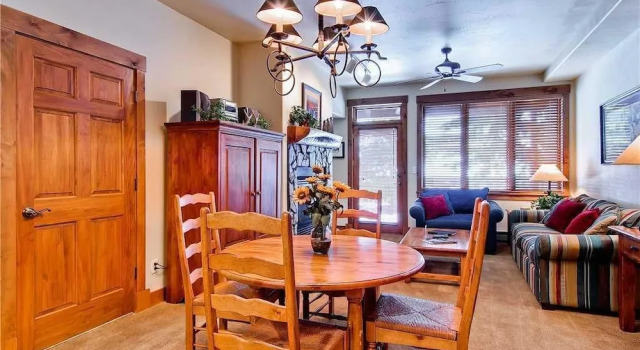 Апартаменты 2109 Timberline Lodge, Trappeur's Crossing Apartment 1