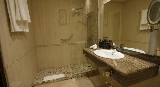 Полулюкс Golden Palace Hotel Resort and SPA