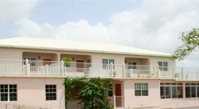 Caribbean Inn & Suites, Book Hotel St.John.s 
