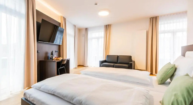 Четырёхместный номер Standard GuestHouse Speyer