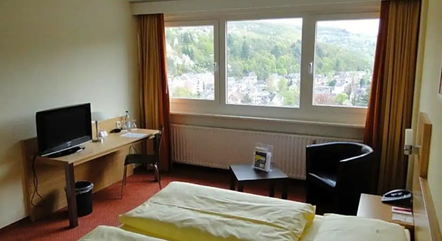 Номер Comfort Opal Hotel