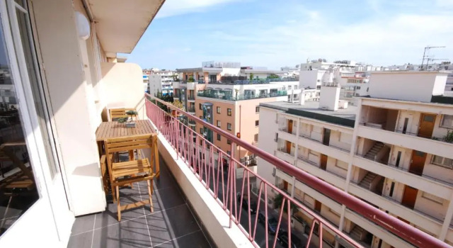 Апартаменты Appartement 2 Chambres Proche Croisette