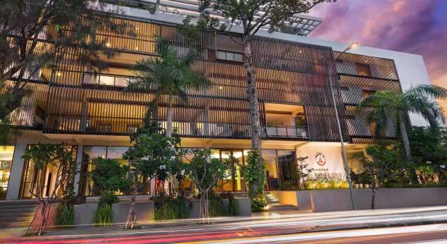 Hotel Somadevi Angkor Boutique and Resort, Забронировать Курортный отель Курортные отели Сиемреап, рядом с Ночной рынок Ангкор, Курортный отель