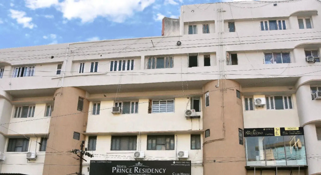 Prince Residency, Reserva ahora Hotel Jamnagar Guyarat