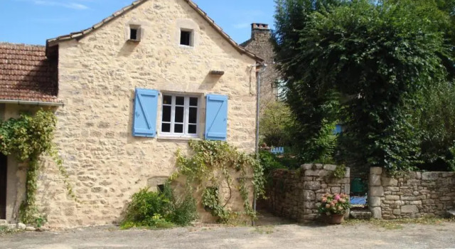 Le Bourg, Book Hotel La Fouillade Aveyron