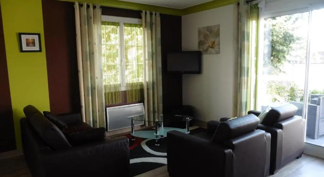 Maison La Barre-de-Monts, 4 pièces, 6 personnes - FR-1-473-28, Забронировать Отель Отели Ла-Бар-де-Мон с парковкой, Парковка