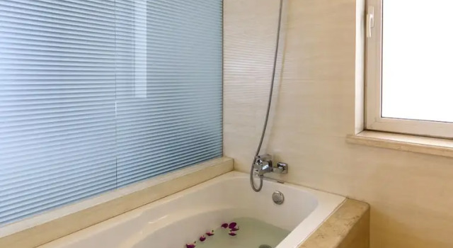 Люкс Deluxe с 2 комнатами Jinjiang Peninsula Seasons Hotel
