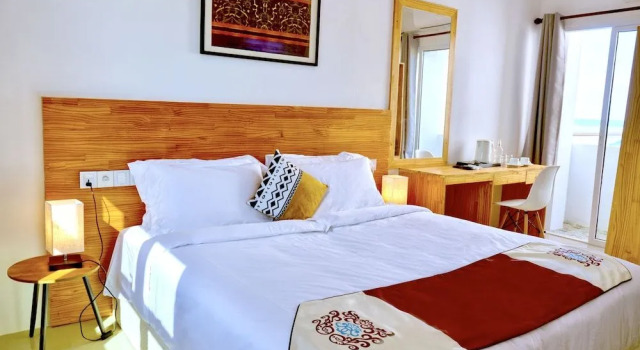 Island Ambience, Book Hotel Hotels in Kaafu Atoll with Parking, Parking