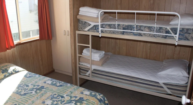 Вилла с 2 комнатами Capital Country Holiday Park
