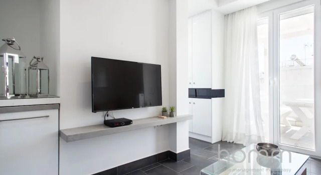37.5m² homm Penthouse in Athens with 43m² Terrace