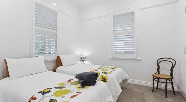 Sierra Cottage, Rezerwuj Dom wakacyjny Hotele w Toowoomba z parkingiem, Parking