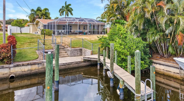 Nostra Palazzo on the Canal - Cape Coral - Roelens Vacations