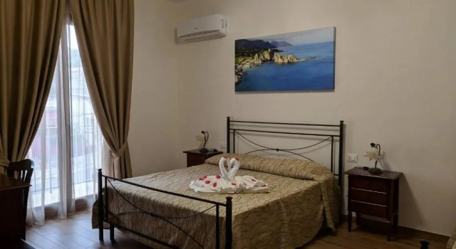 Трёхместный номер Standard с балконом B&B Castiglione