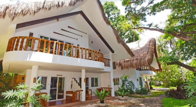 Люкс Pura Vida Beach & Dive Resort
