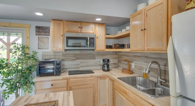 Коттедж Peaceful Belfry Retreat on 14 Acres w/ Grill!
