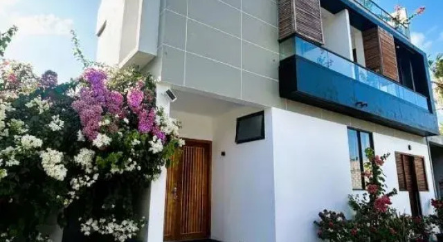 Unwind Dhigurah By Empress, Book Hotel Dhigurah Ari Atoll