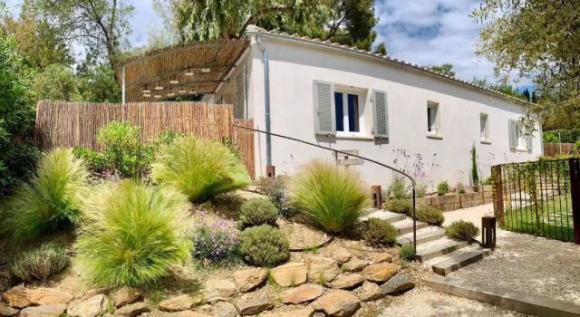 Le Rossignol 3, Aiguebelle plage, Le Lavandou, Book Hotel Le Lavandou Var coast