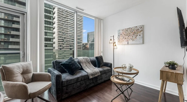 Двухместные апартаменты Luxury с видом на город York Street Suites Toronto