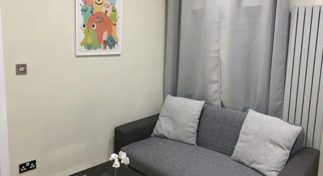 Апартаменты Charming 2-bed Apartment