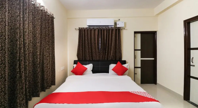 Oyo 43835 Imperial Stays