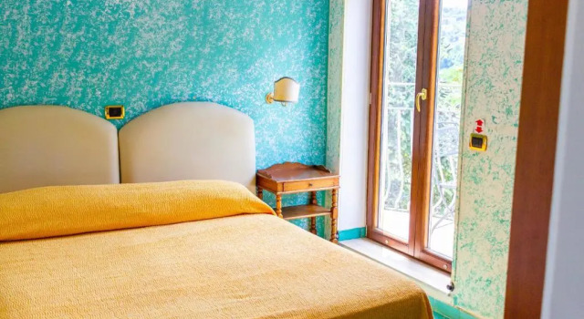 Двухместный номер Standard с балконом Grand Hotel Hermitage