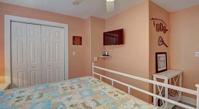 Spacious & Pet Friendly + Game Room Sleeps 10, Забронировать Дом для отпуска Виллы Порт-Аранзас, рядом с Roberts Point Park, Вилла