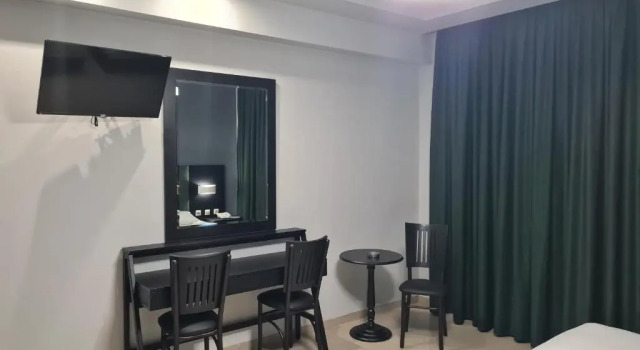 Одноместный номер Standard Perinthos Hotel