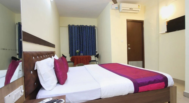 Charu Comforts by OYO Rooms, Забронировать Отель Отели штата Карнатаки 3 звезды, 3*