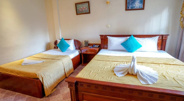 Семейный номер Standard Royal Hotel
